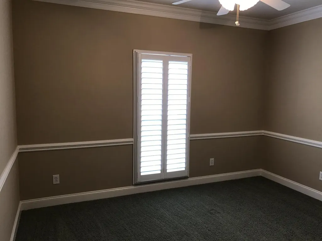 379 Bell Dr, W Winchester TN 37398