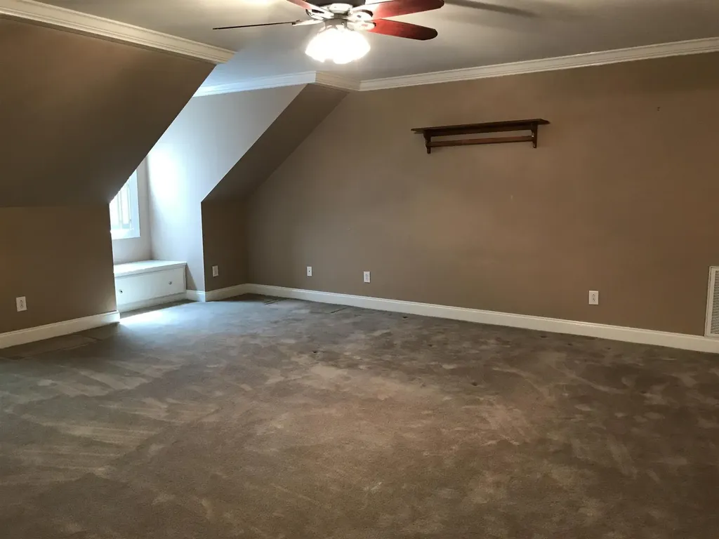 379 Bell Dr, W Winchester TN 37398