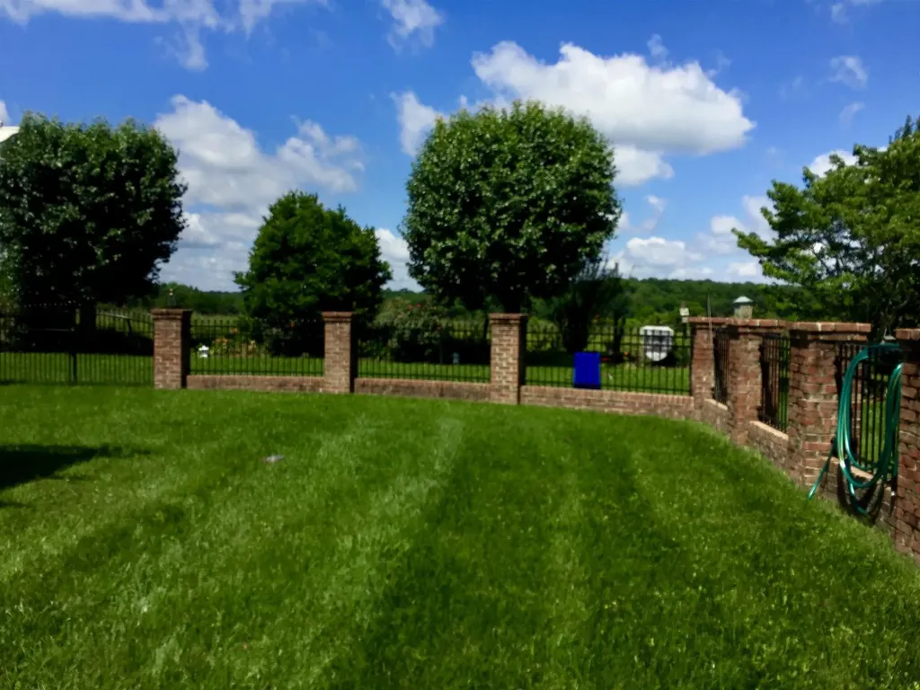 379 Bell Dr, W Winchester TN 37398