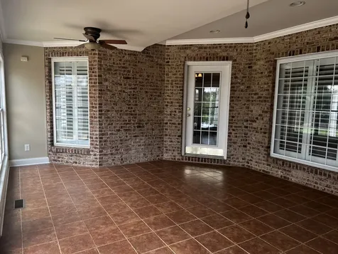 379 Bell Dr, W Winchester TN 37398