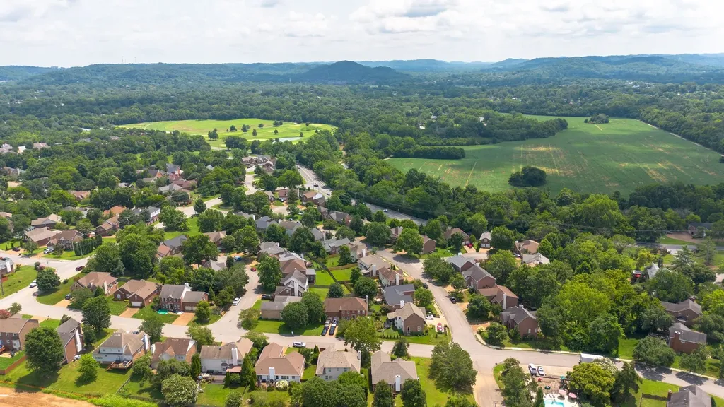 6317 Willow Oak Drive Nashville TN 37221