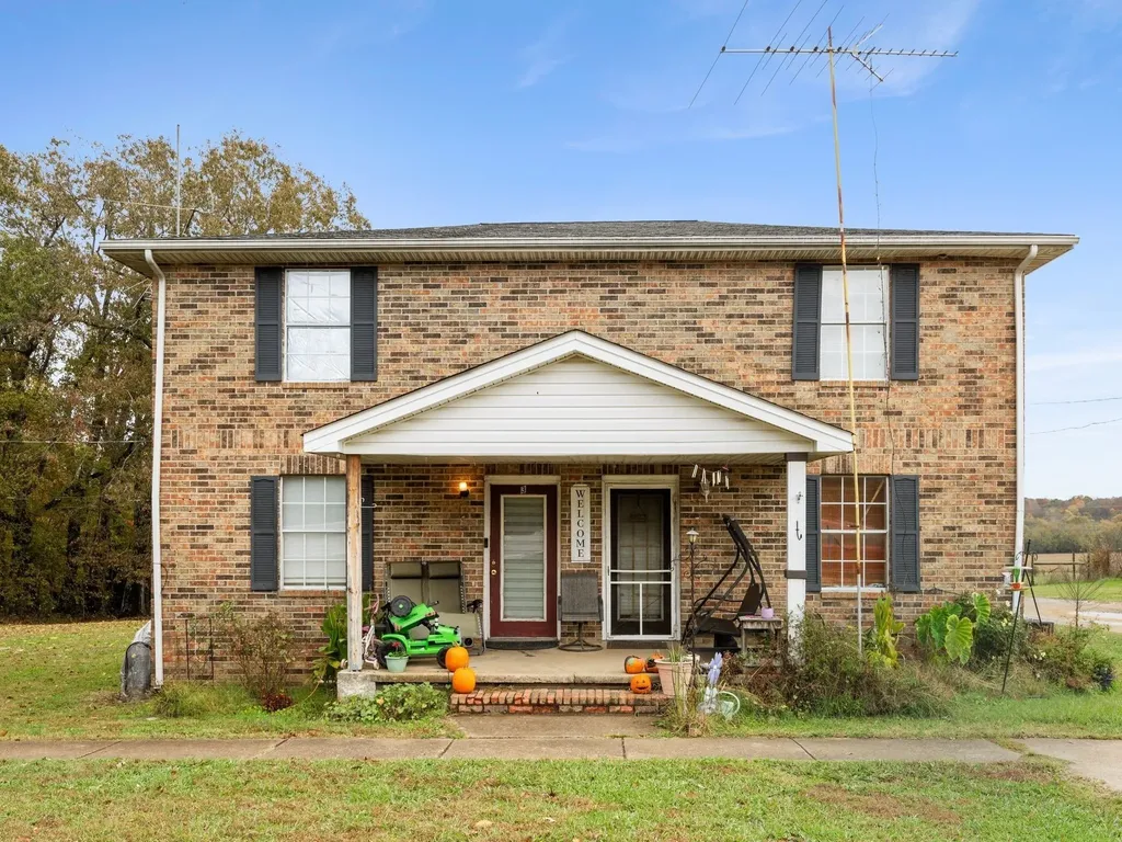 5608 Highway 48, N Dickson TN 37055