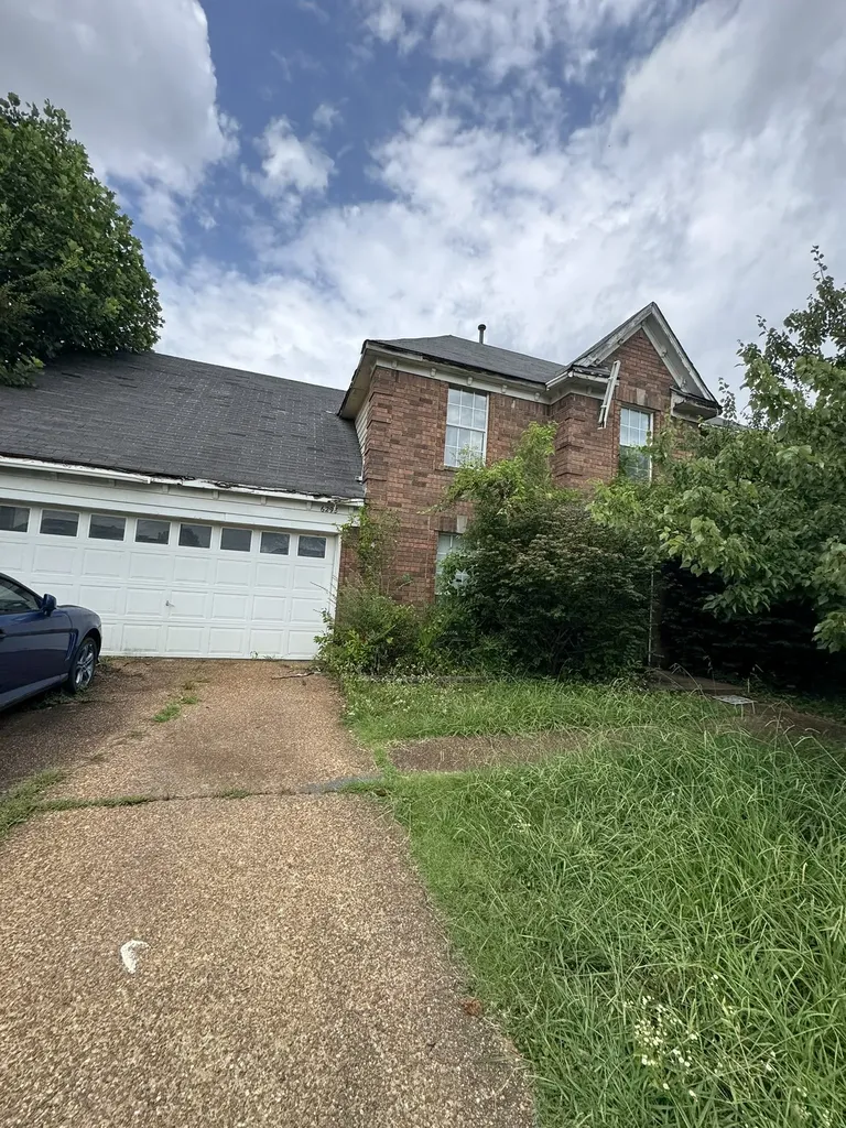 6298 Hayfield Ln, W Memphis TN 38141