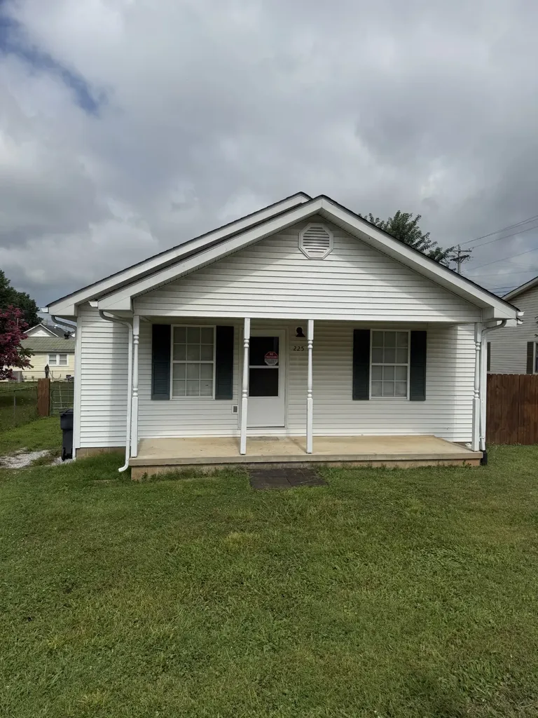 225 Rebel Hill Street Mcminnville TN 37110