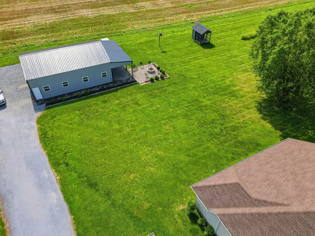4043 Wilks Road Springfield TN 37172