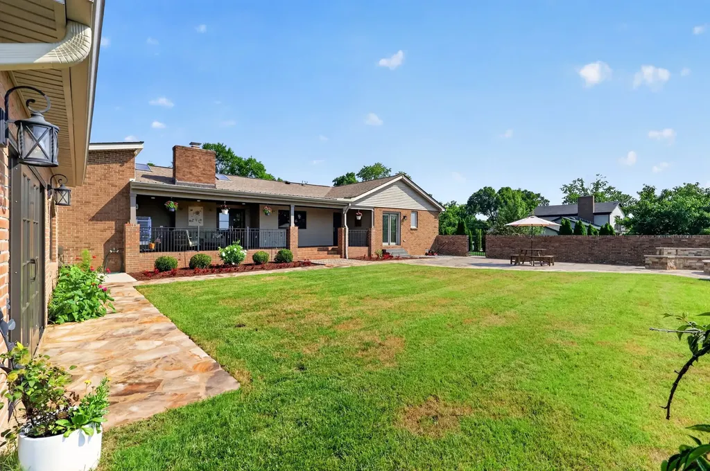 1324 Yorkshire Drive Brentwood TN 37027