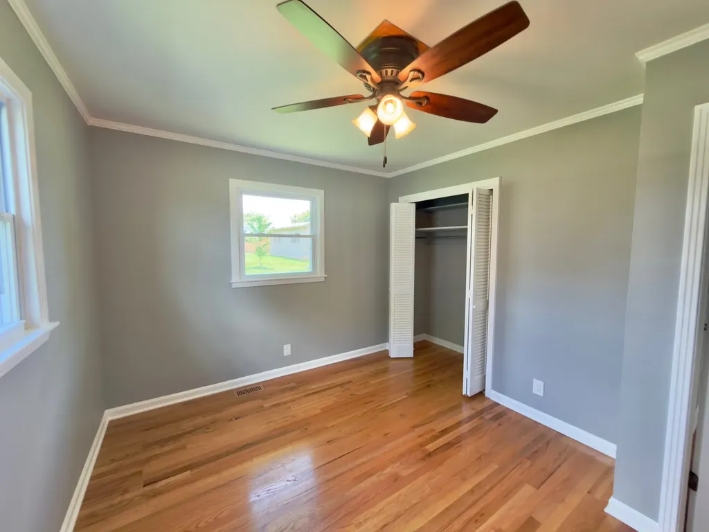 925 Old Mcminnville Road Woodbury TN 37190