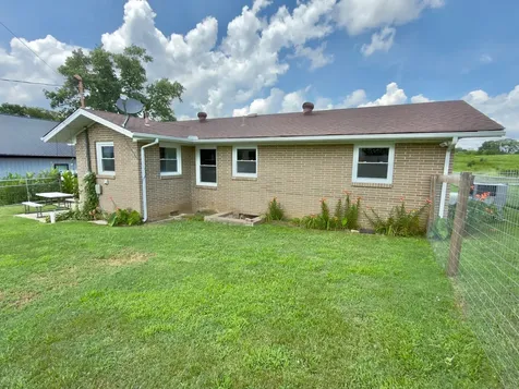 925 Old Mcminnville Road Woodbury TN 37190