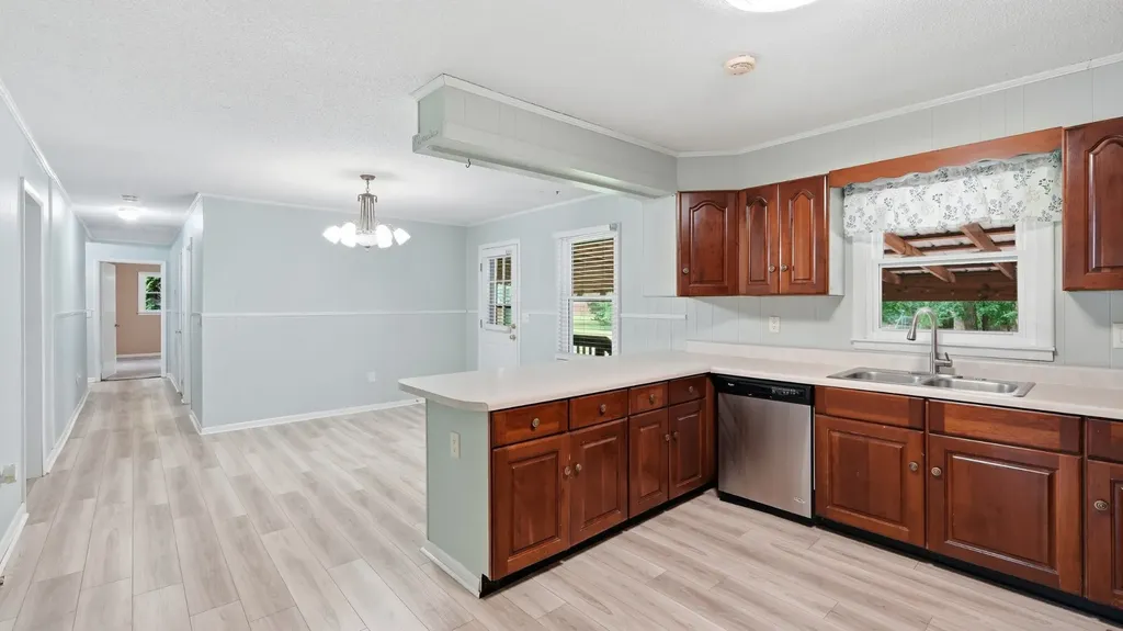1109 Mcmahan Street Manchester TN 37355