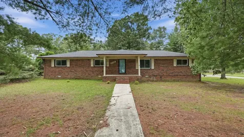 1109 Mcmahan Street Manchester TN 37355