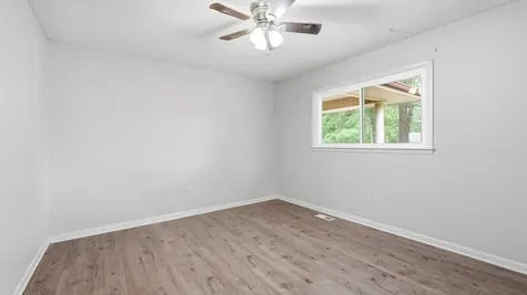 1109 Mcmahan Street Manchester TN 37355