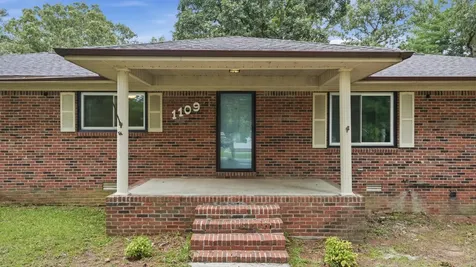1109 Mcmahan Street Manchester TN 37355