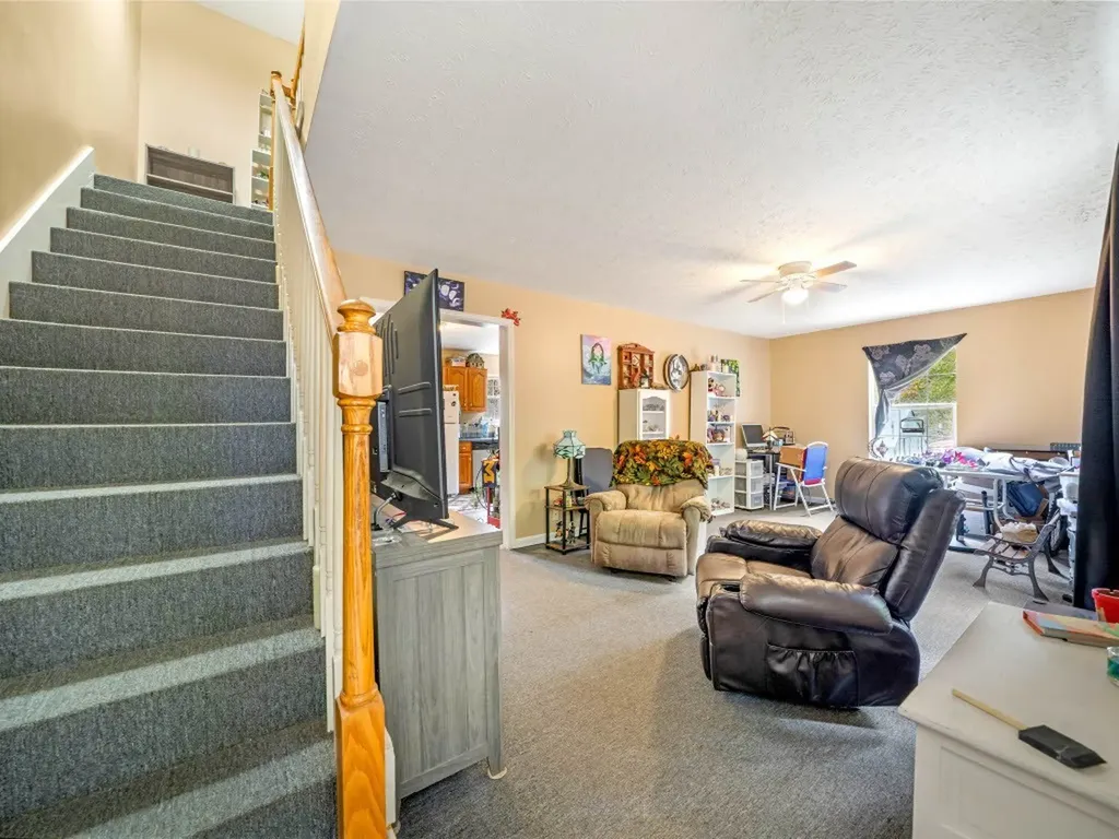 10116 Sneed Point Lyles TN 37098