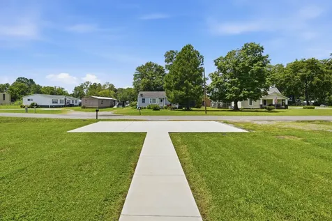 305 S Polk Street Tullahoma TN 37388
