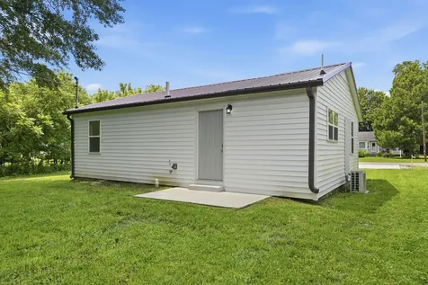 305 S Polk Street Tullahoma TN 37388