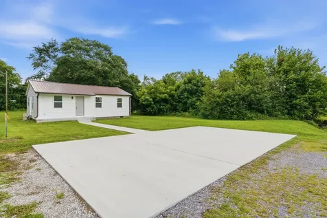 305 S Polk Street Tullahoma TN 37388