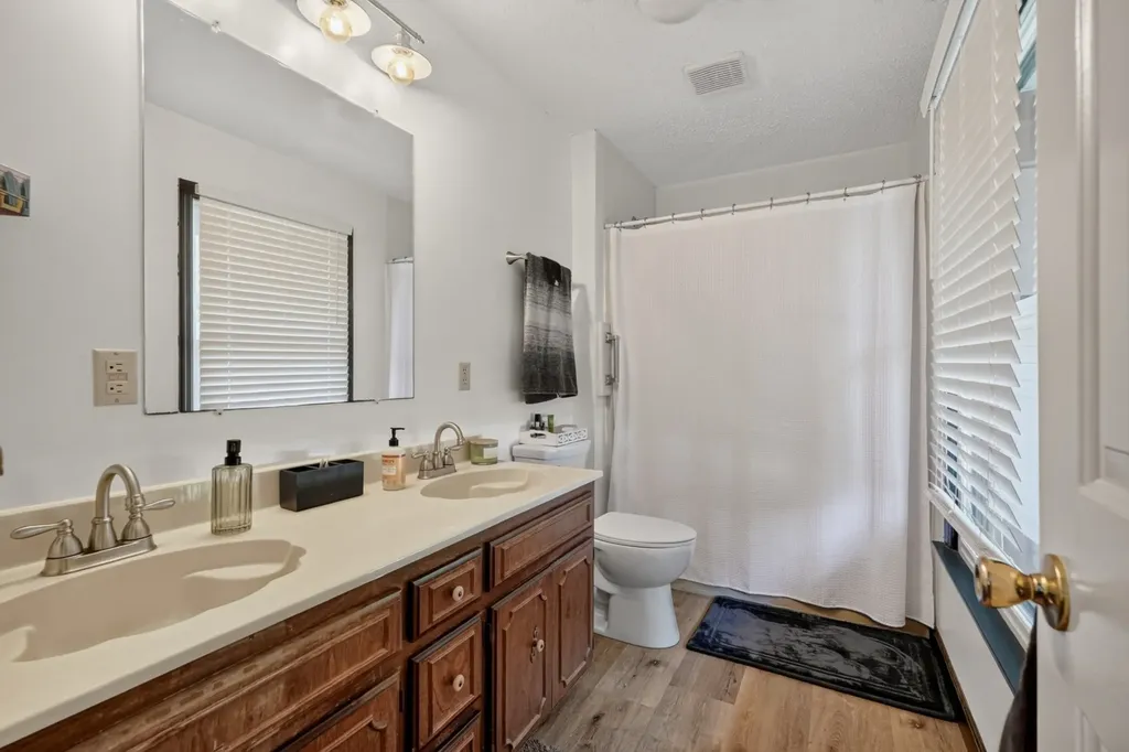 1377 Chestnut Grove Road Morrison TN 37357