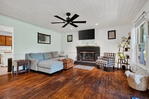1377 Chestnut Grove Road Morrison TN 37357