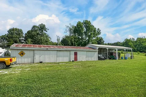 1377 Chestnut Grove Road Morrison TN 37357