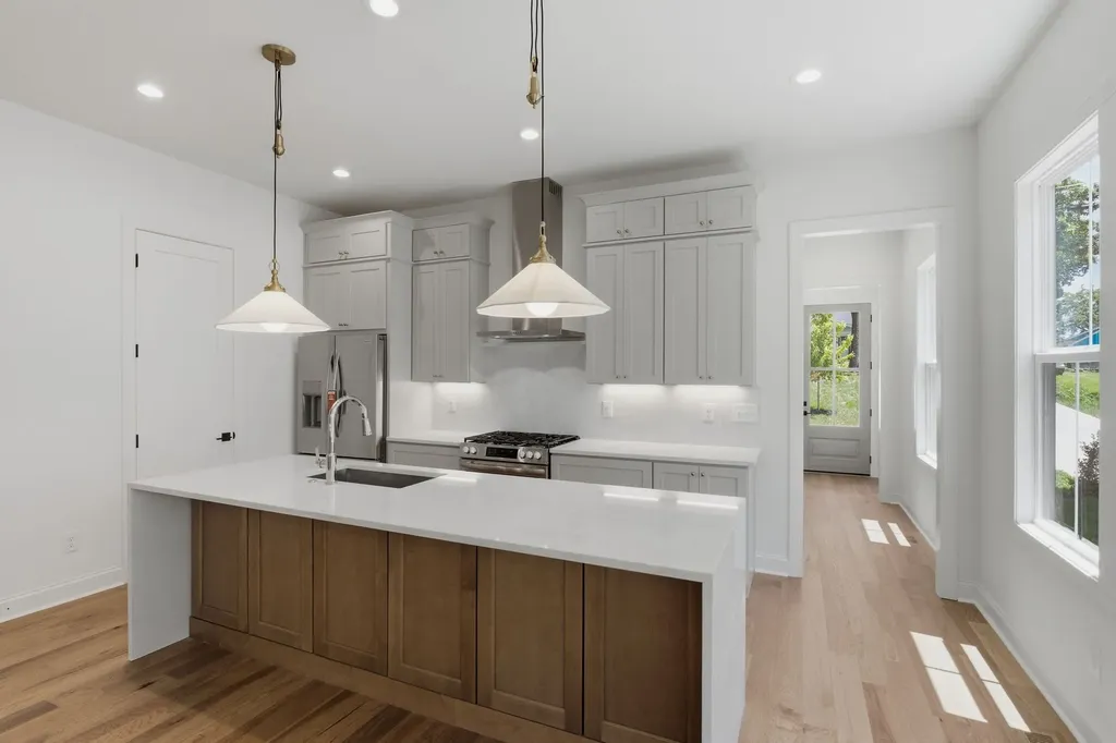 565B Croley Drive Nashville TN 37209