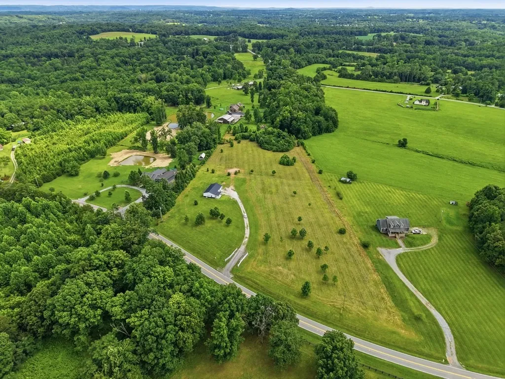 1834 Cummins Mill Road Cookeville TN 38501