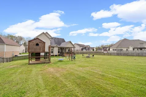 618 Winding Bluff Way Clarksville TN 37040