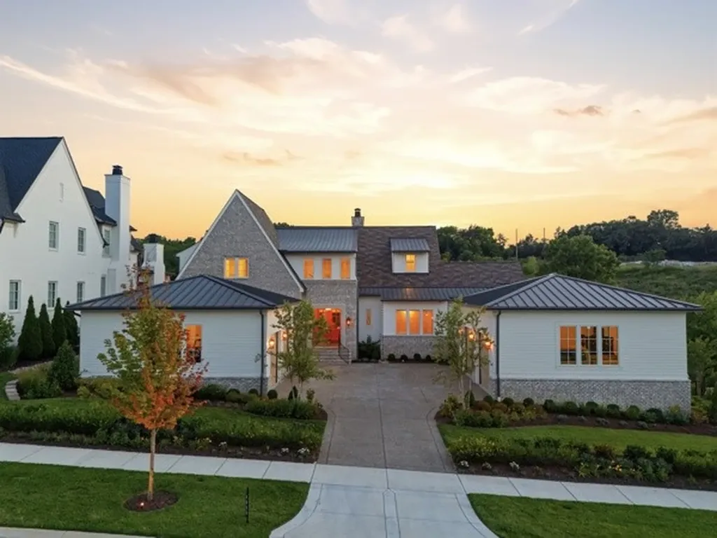 8088 Heirloom Boulevard College Grove TN 37046