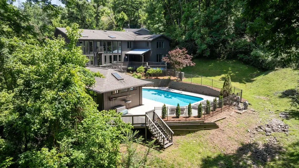 1244 Cliftee Drive Brentwood TN 37027