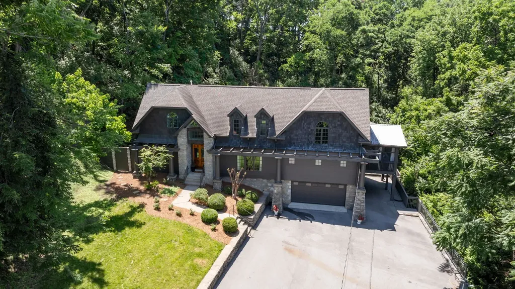 1244 Cliftee Drive Brentwood TN 37027