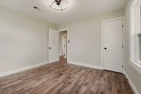 5009 Bonnameade Drive Hermitage TN 37076
