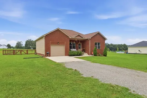 731 Mount Vernon Road Bethpage TN 37022
