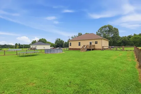 731 Mount Vernon Road Bethpage TN 37022