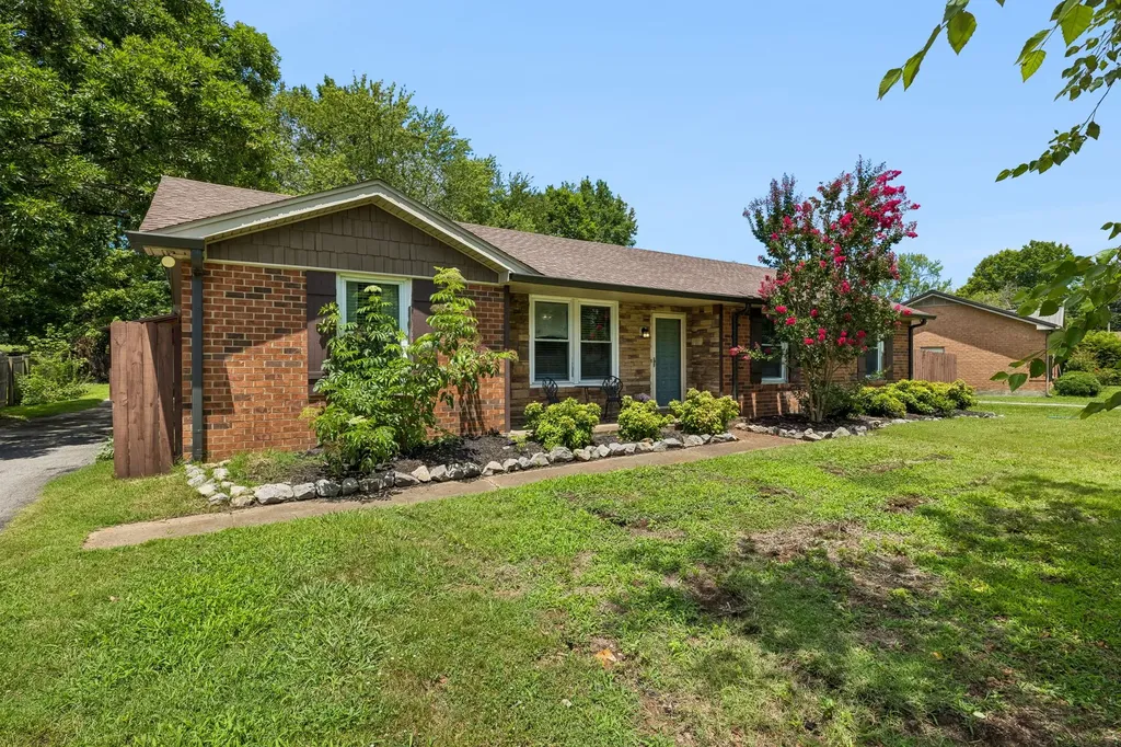 2310 Bradley Street Pleasant View TN 37146