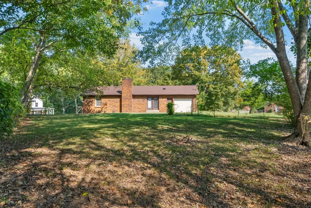 300 Hundred Oaks Drive Clarksville TN 37043
