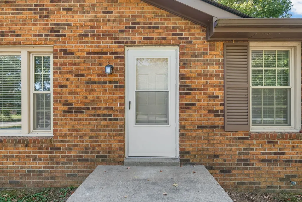 300 Hundred Oaks Drive Clarksville TN 37043
