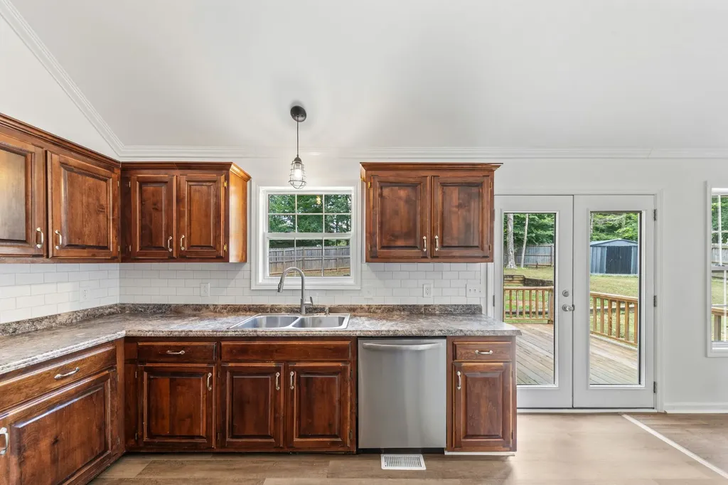 1504 Chestnut Cove Road Chapel Hill TN 37034
