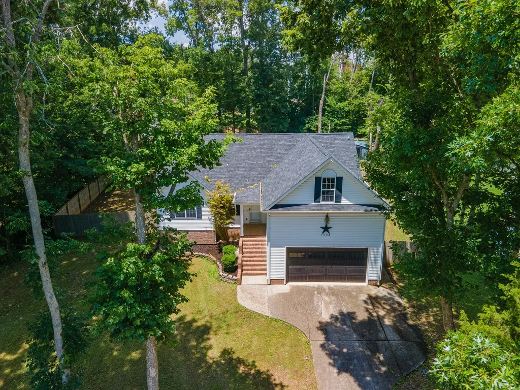 1504 Chestnut Cove Road Chapel Hill TN 37034