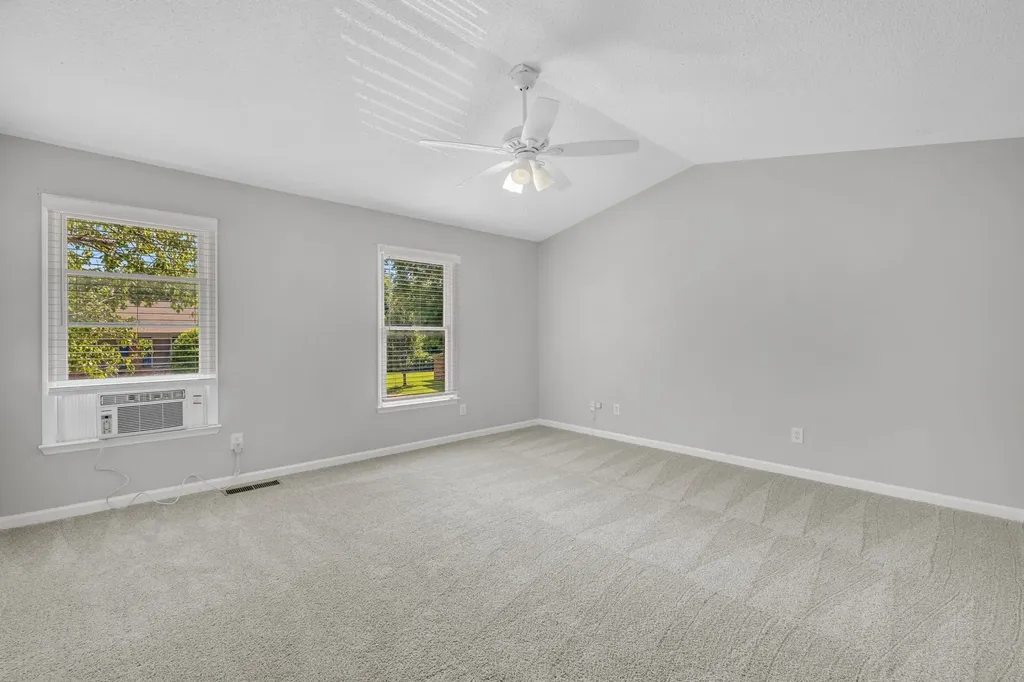 523 Williamsburg Drive Nashville TN 37214