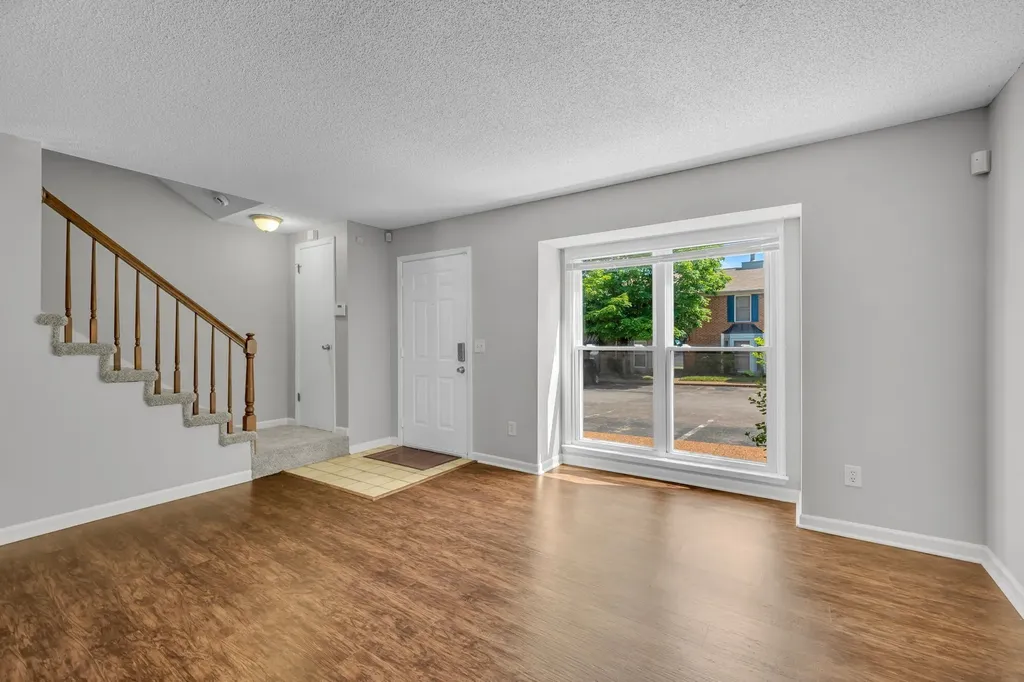 523 Williamsburg Drive Nashville TN 37214