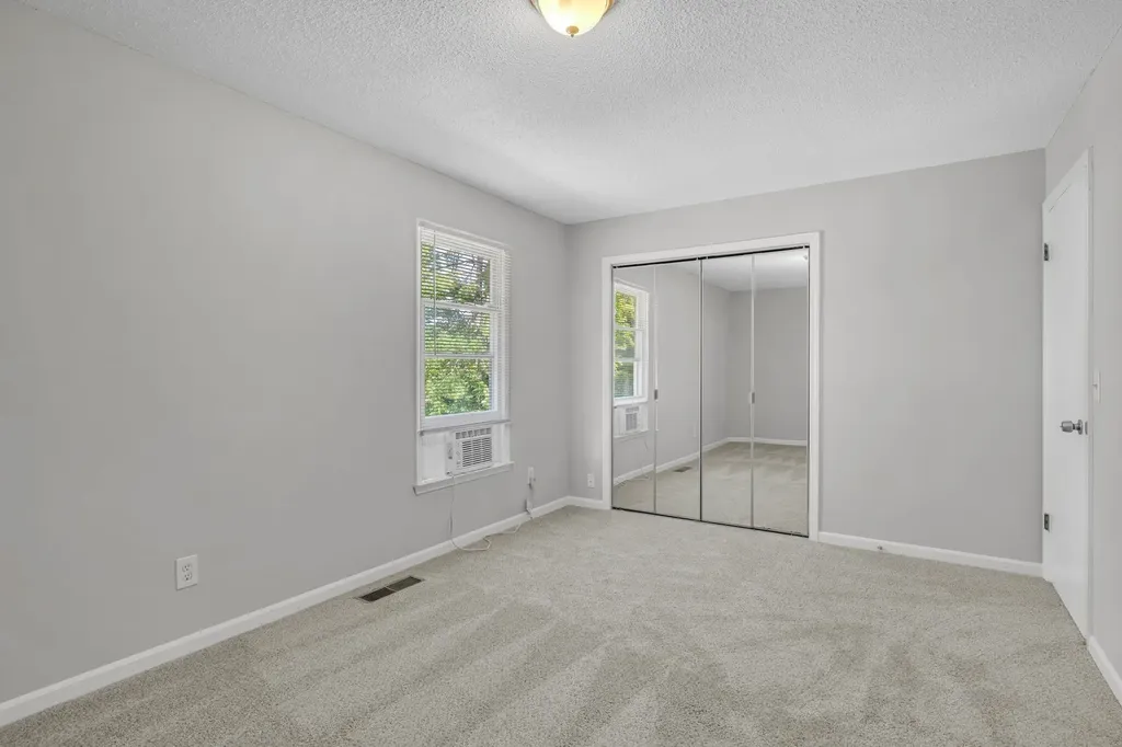 523 Williamsburg Drive Nashville TN 37214