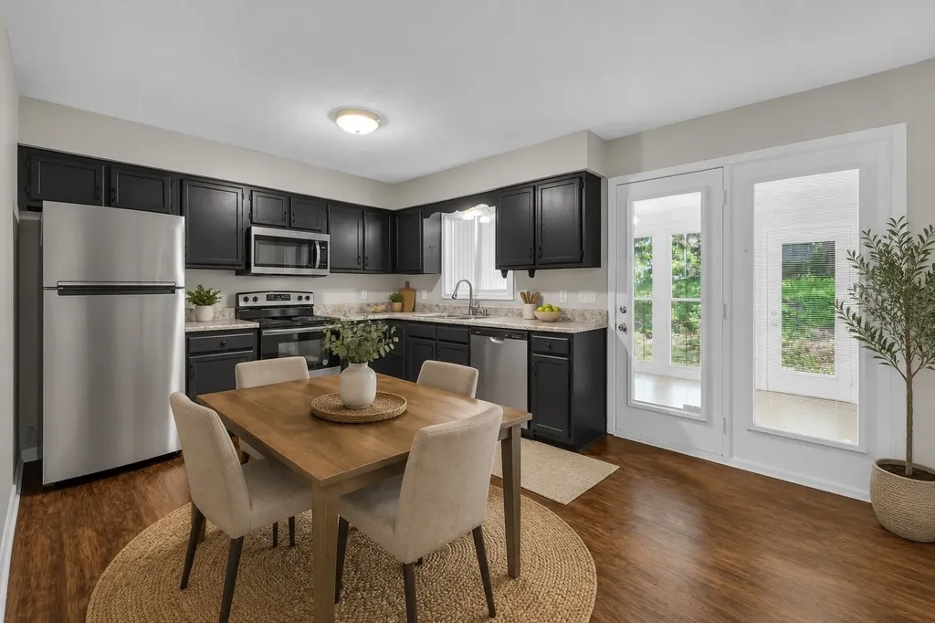 523 Williamsburg Drive Nashville TN 37214