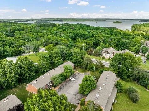 523 Williamsburg Drive Nashville TN 37214