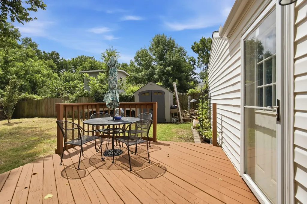 2708 Hartford Drive Nashville TN 37210