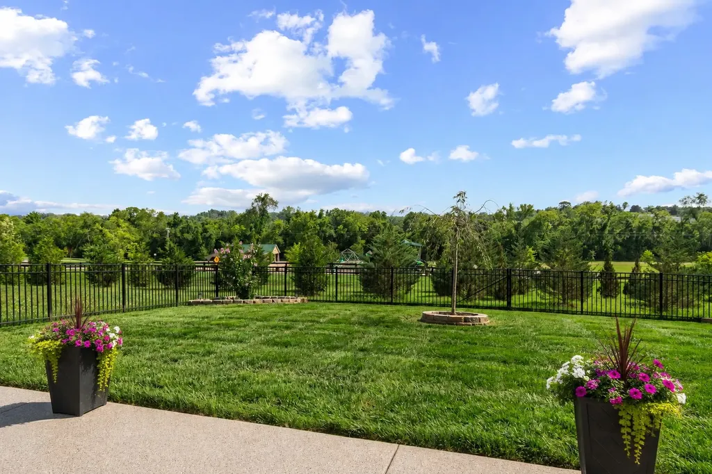 519 Kipton Trail Lebanon TN 37087