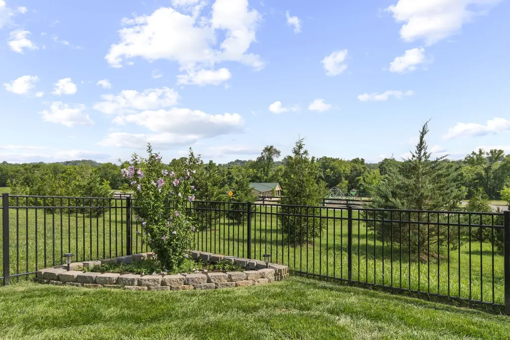 519 Kipton Trail Lebanon TN 37087
