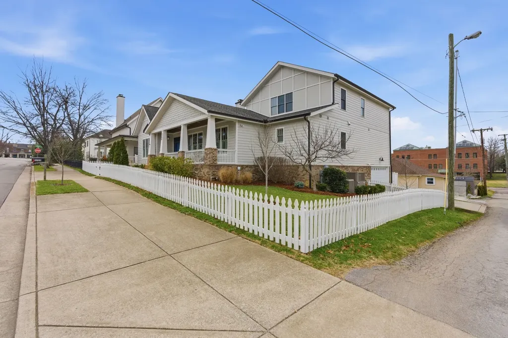 2209 20th Ave, S Nashville TN 37212