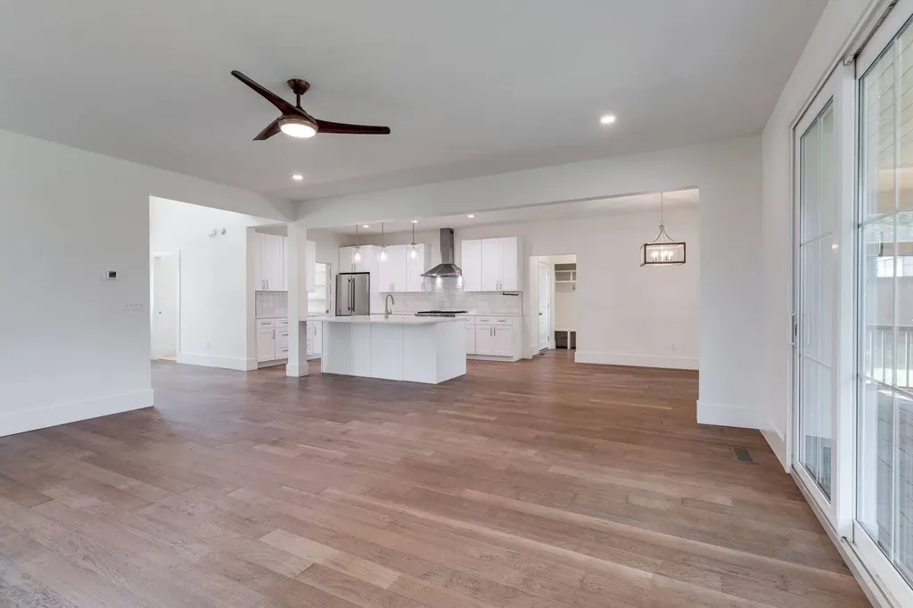 3011 Harlin Drive Nashville TN 37211