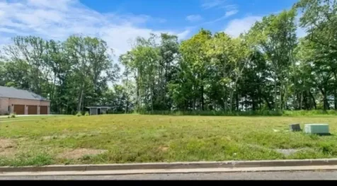 866 Shady Bluff Trail Clarksville TN 37043