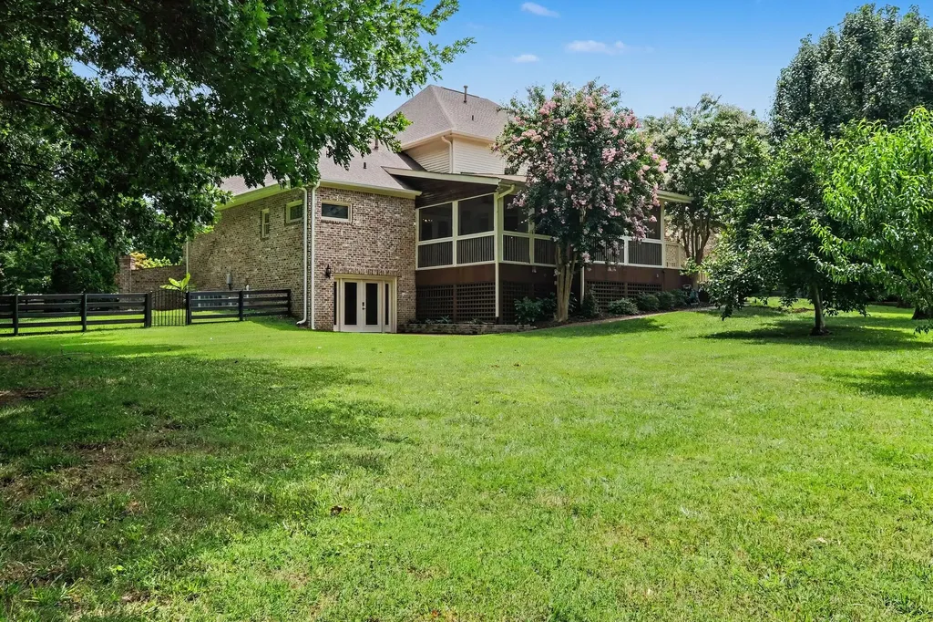 1308 Lewisburg Pike Franklin TN 37064