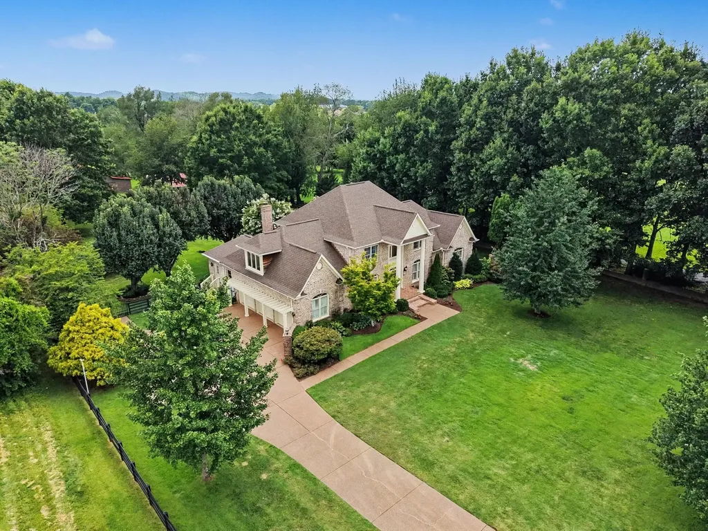 1308 Lewisburg Pike Franklin TN 37064